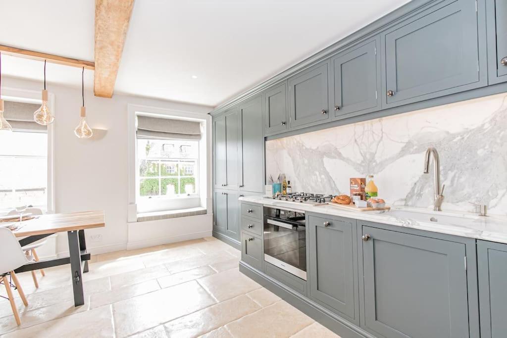 Oxfordshire Living - The Vanbrugh Apartment - 우드스톡 외부 사진